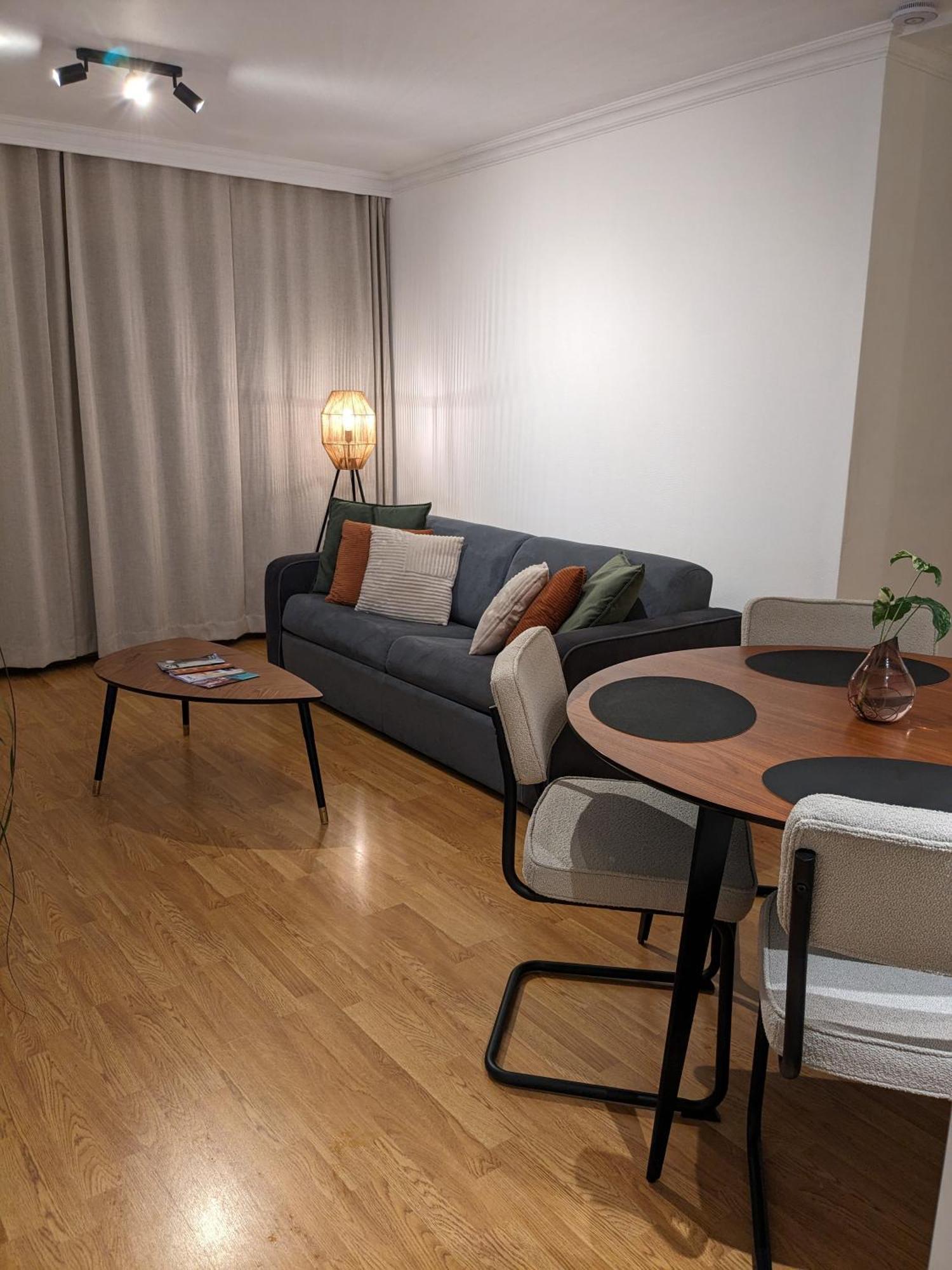 Vista Linda, Leuk Appartement Vlak Bij Zeedijk En Strand Ostende Exterior foto